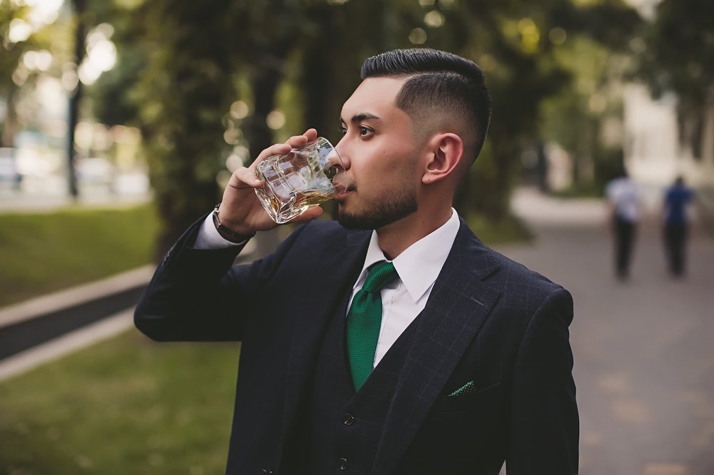 С подстрижкой меня