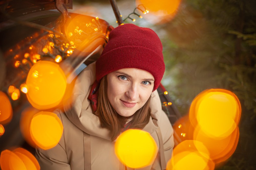 Внутри рождественских огней.