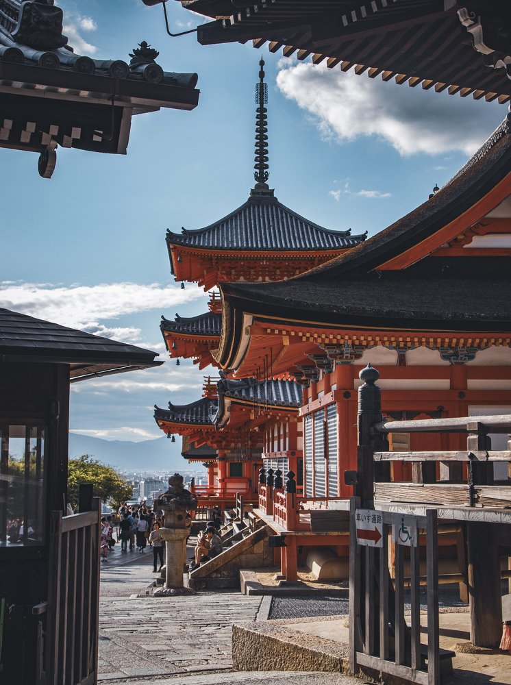 Photograph by Mefesto Decrus