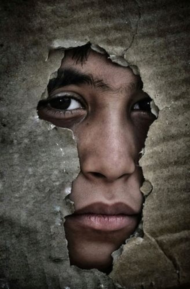 بواحده فقط ... عالم غير عادل جدآ. ؟؟؟