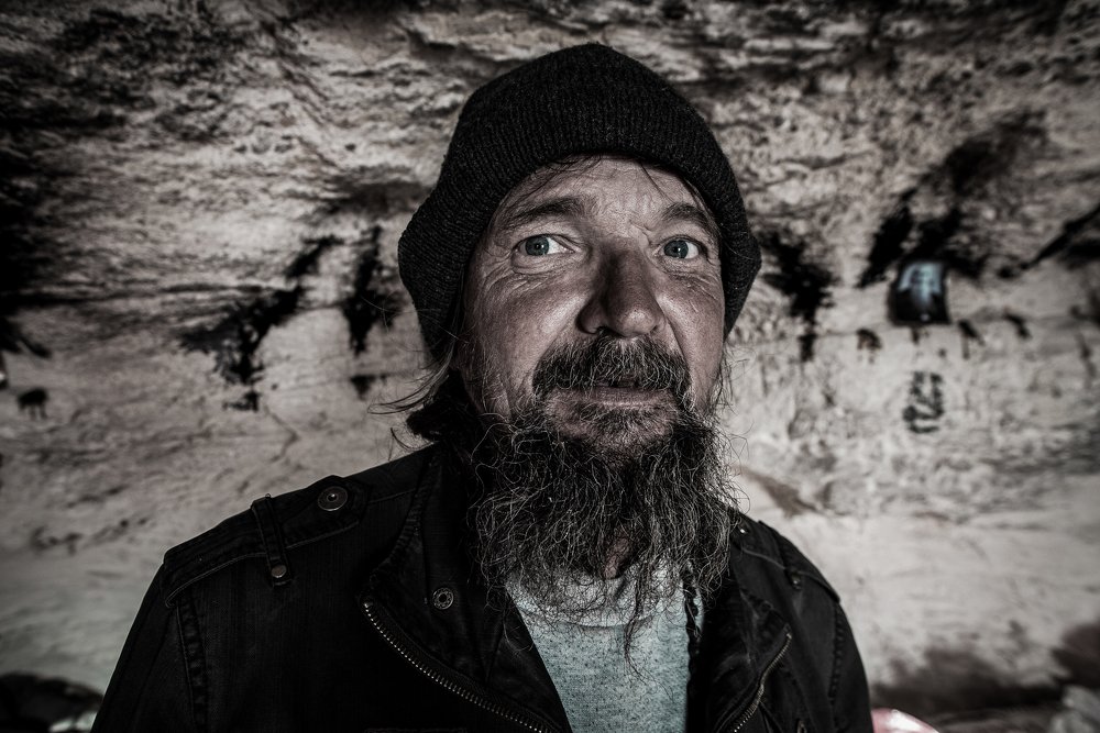 Пещерный человек