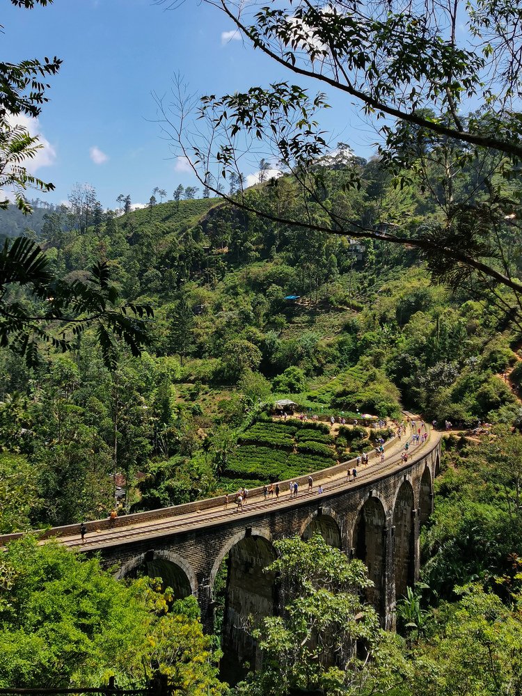Девятиарочный мост Демодара (Шри-Ланка)