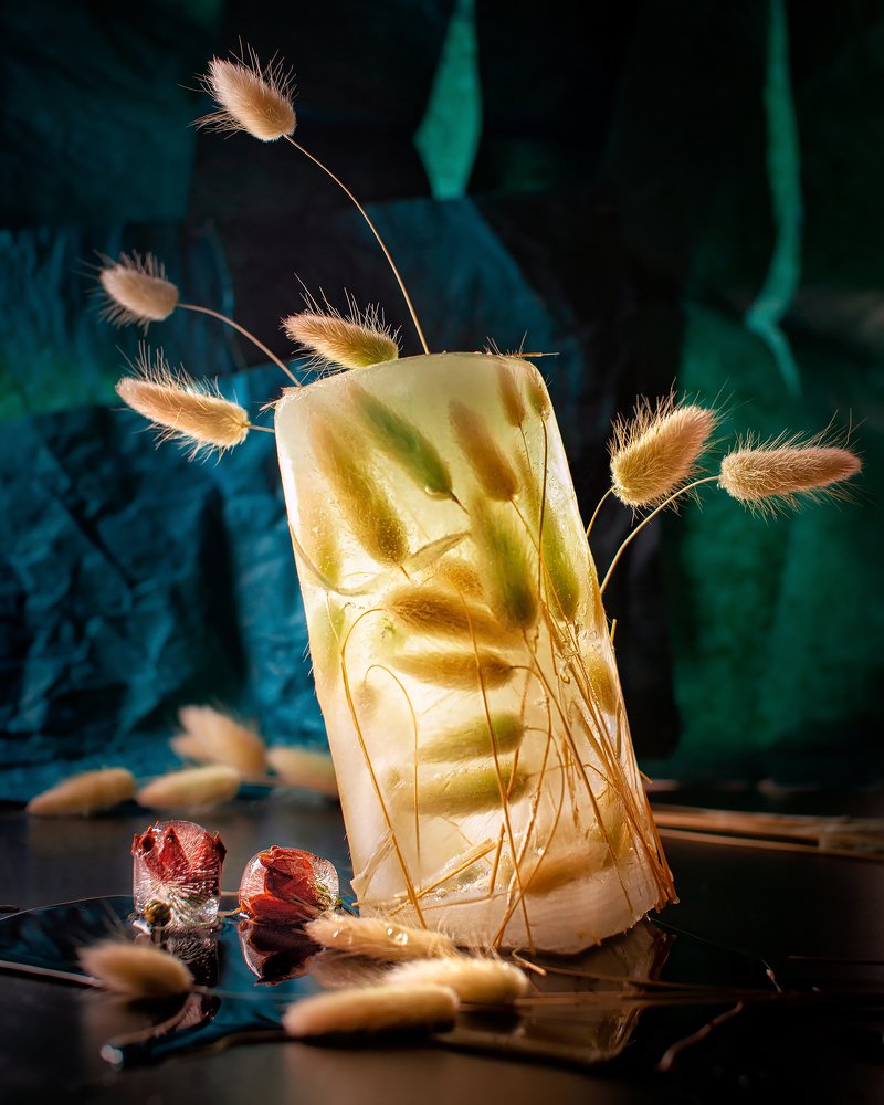 Ваза из льда.