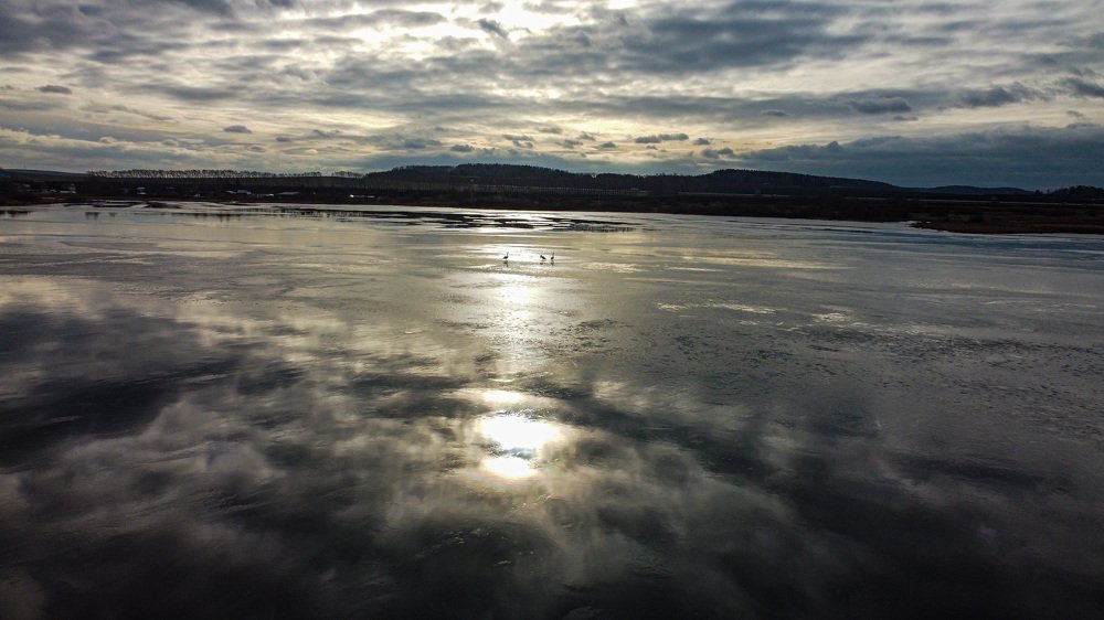 Облака лед и гуси