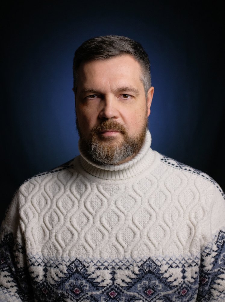 Photograph by Konstantin Shalashov