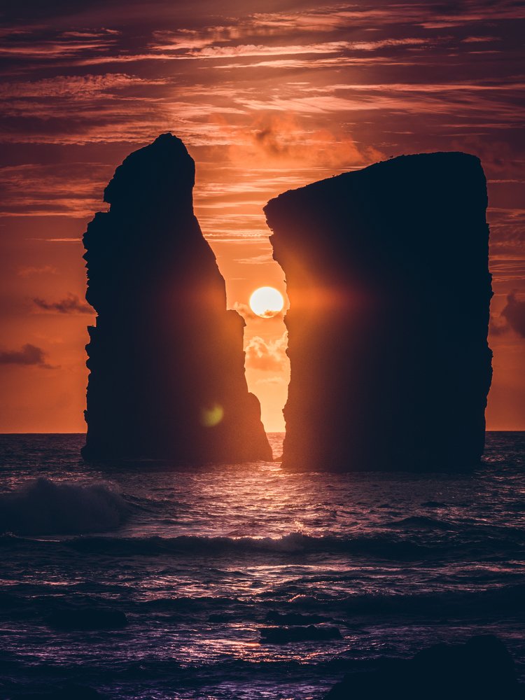 Photograph by Julio Pendilhe