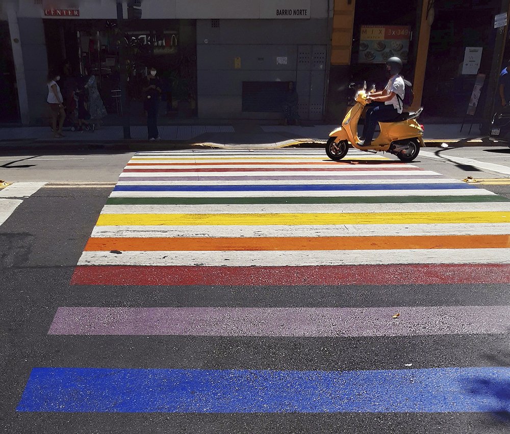 Crosswolk, Buenos Aires street
