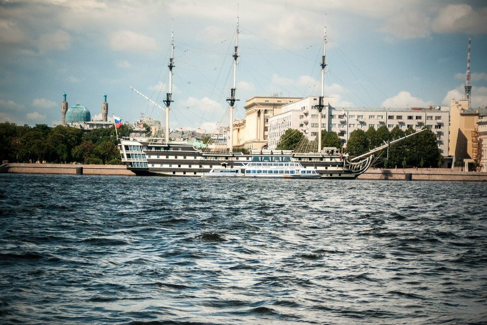 Фотография автора Александр Сенчуров