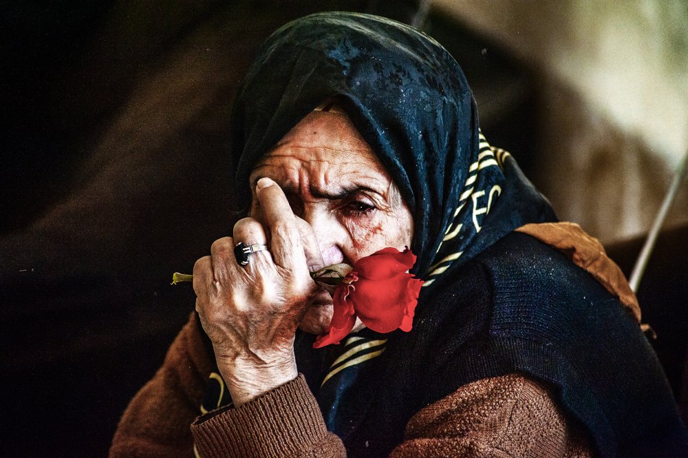 Photograph by DAMOUN POURNEMATI