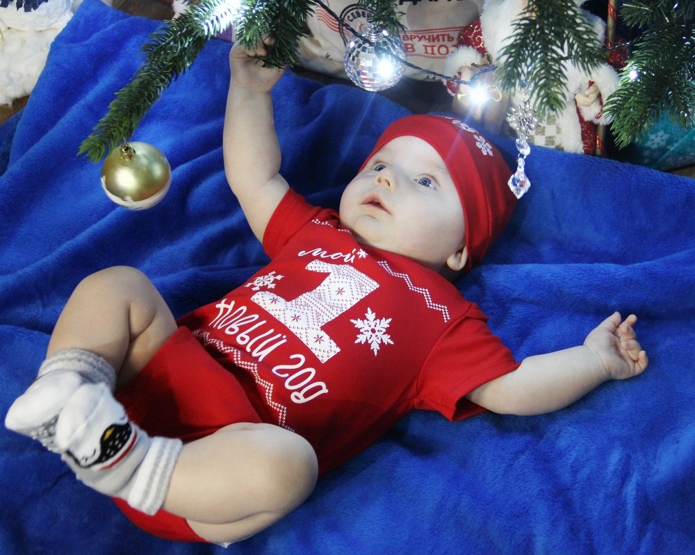 Тимошина первая елка