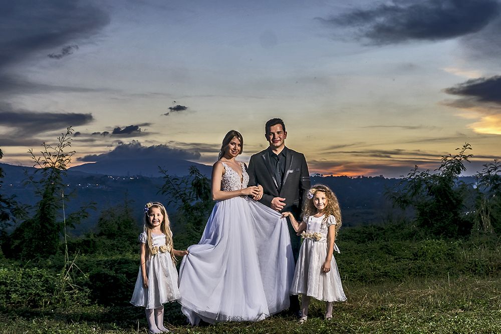 Sesión de fotos de boda con cortejo