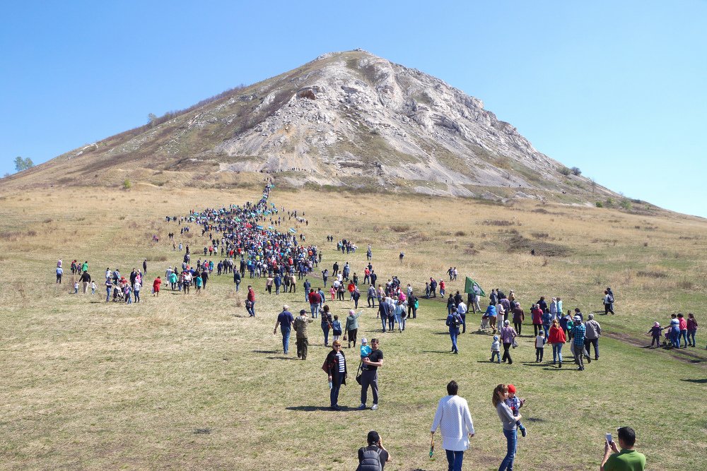 Акция в защиту уникальной горы!
