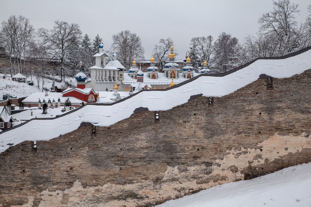 Свято-Успенский Псково-Печерский монастырь