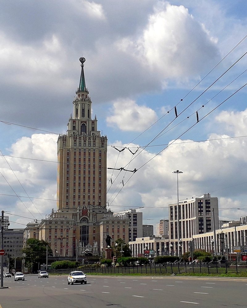 Гостиница "Ленинградская" в Москве.