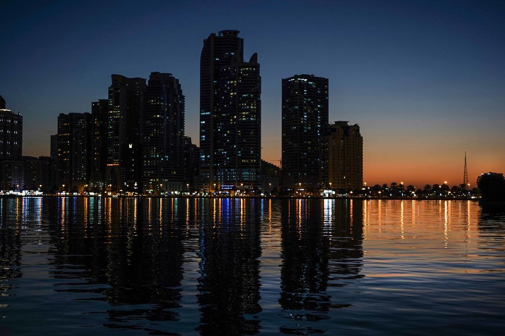 Ночная Шарджа