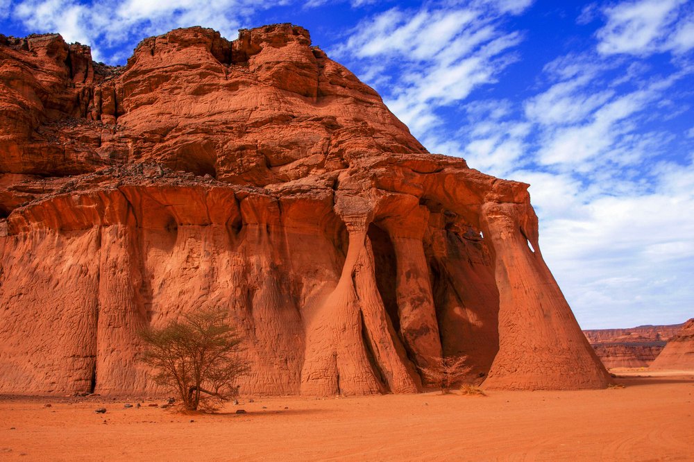 Ливия, Сахара, пещерный массив Гоз Тэн Халига