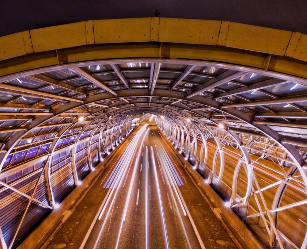 Photograph by Piotr Benklewski