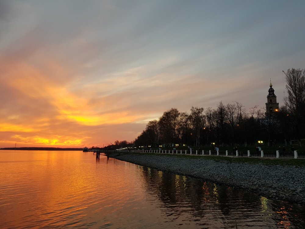 Вечерняя набережная