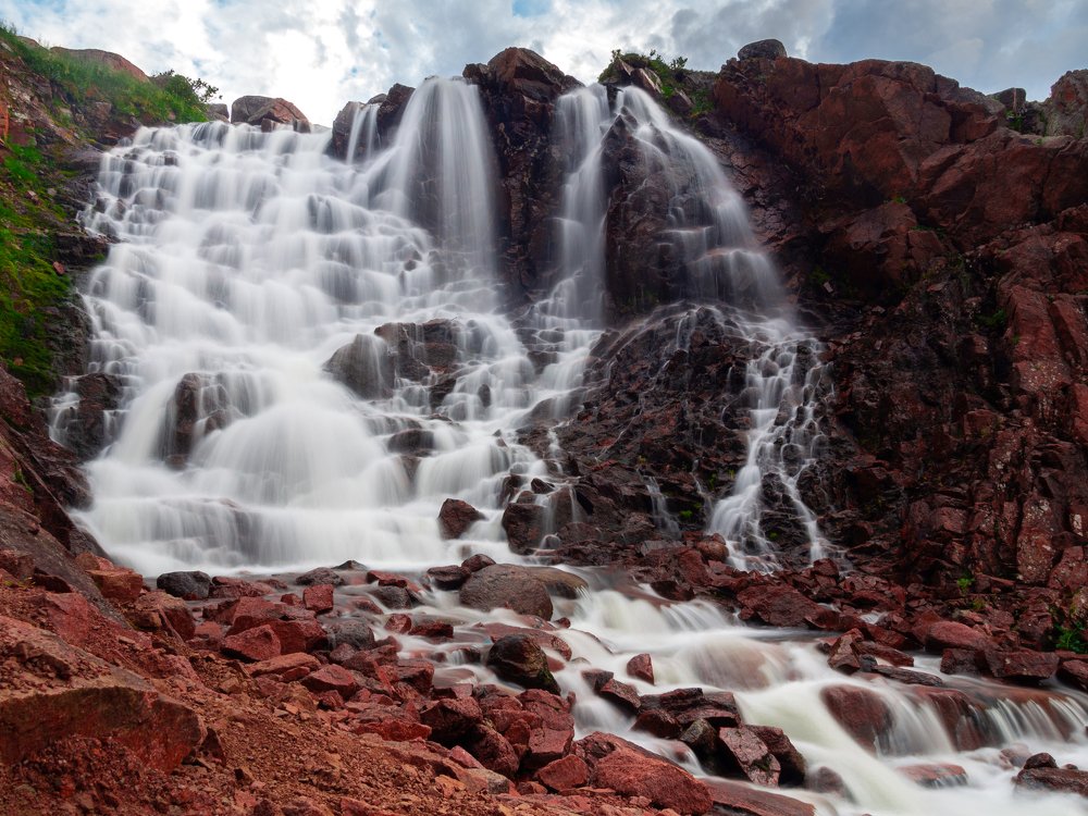 Батарейский водопад вблизи Териберки