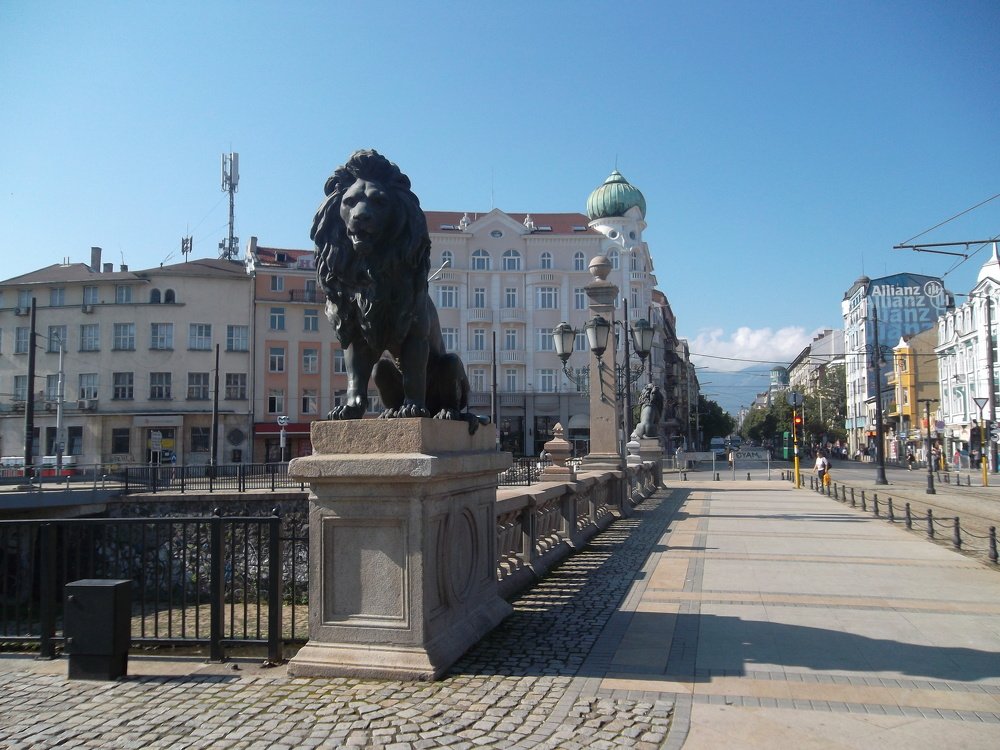 На страже города / Guarding the city
