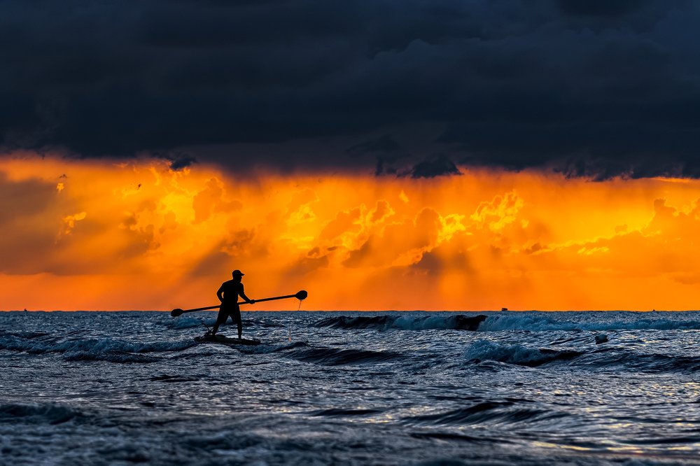 In an instant, golden lighting in the back