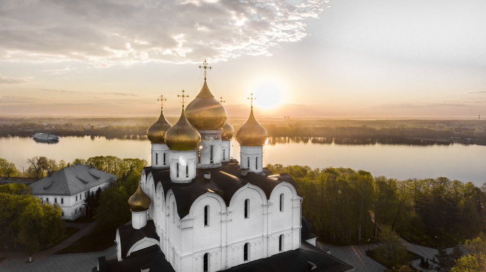 Успенский Собор на Рассвете