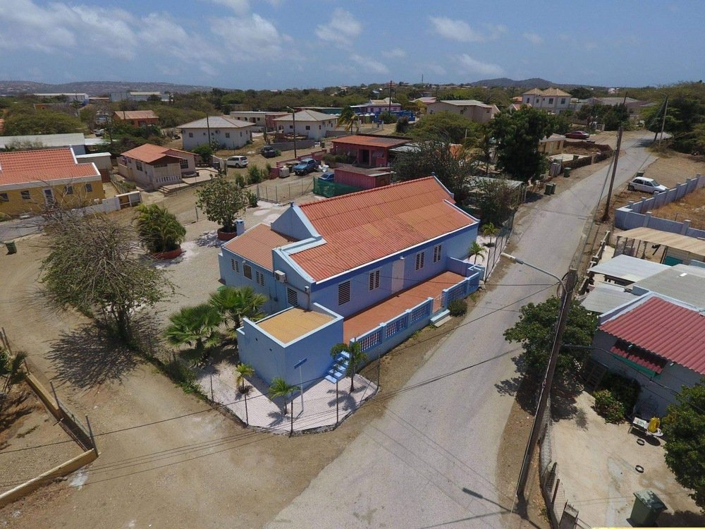 Old Country House edged by two roads in Bonaire