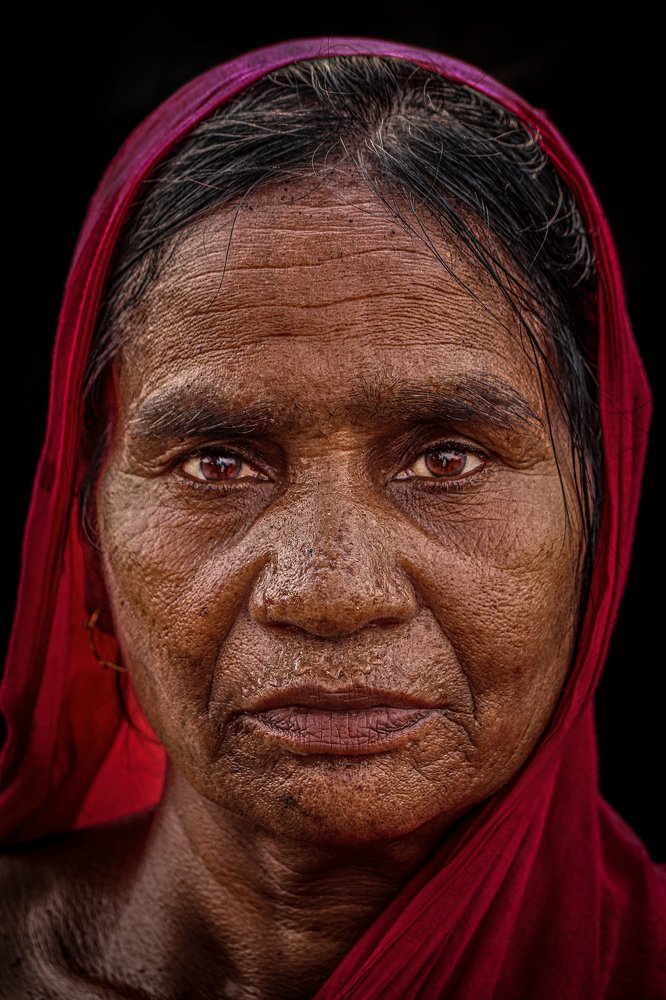 This face a female coal worker