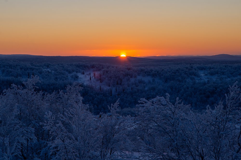 Конец полярной ночи. Мурманск.