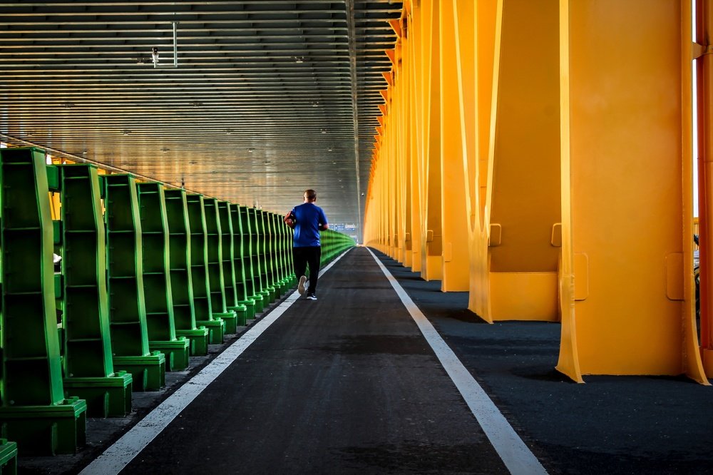 Runner on the bridge