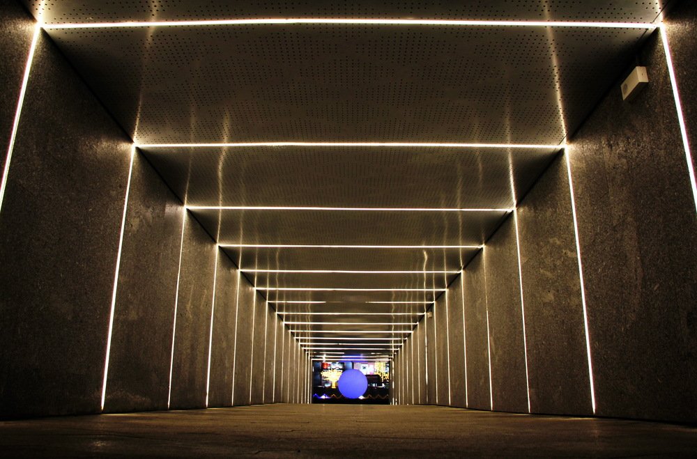 На ту сторону.