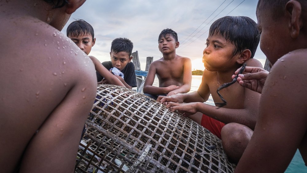 Children Of The Bajo Tribe