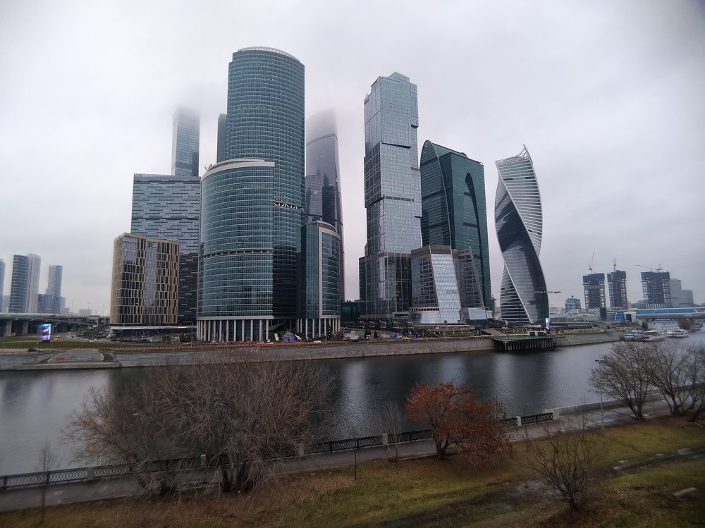 Giants hide their heads in mists