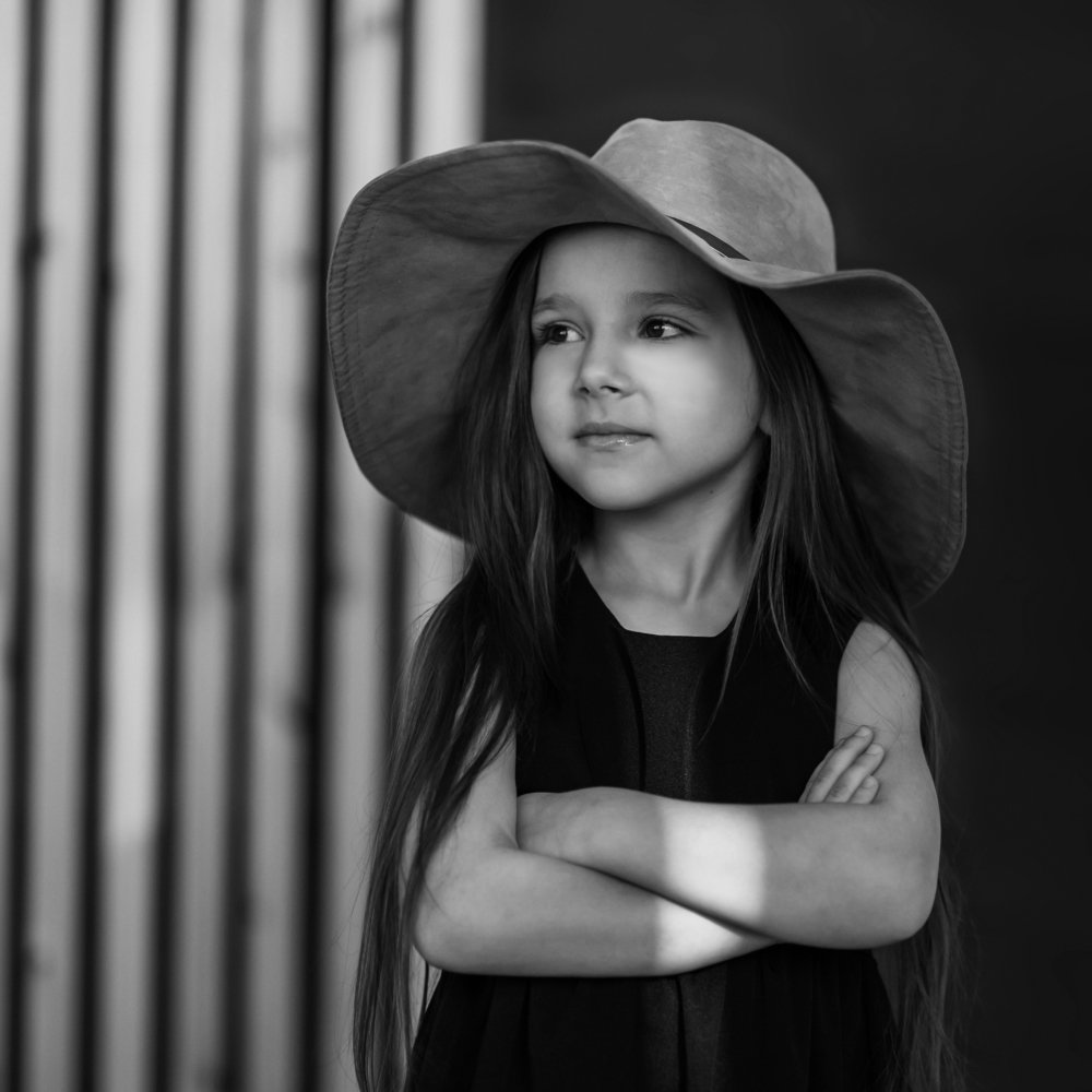 Девочка в шляпе