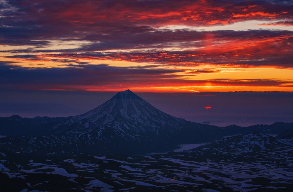 багровые реки неба