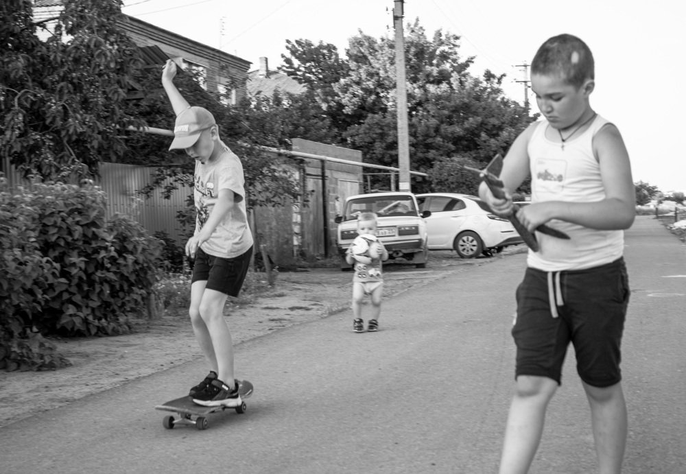 Childhood, where are you running? (Детство, ты куда бежишь?)