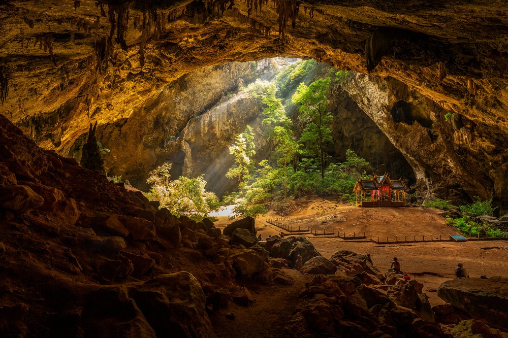 Phraya Nakhon Cave
