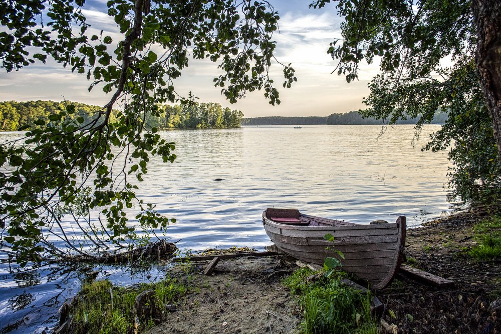 На берегу озера Еловое