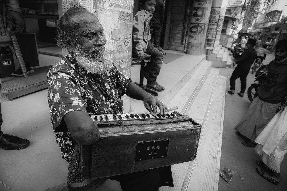 Life is not a bed of Roses.