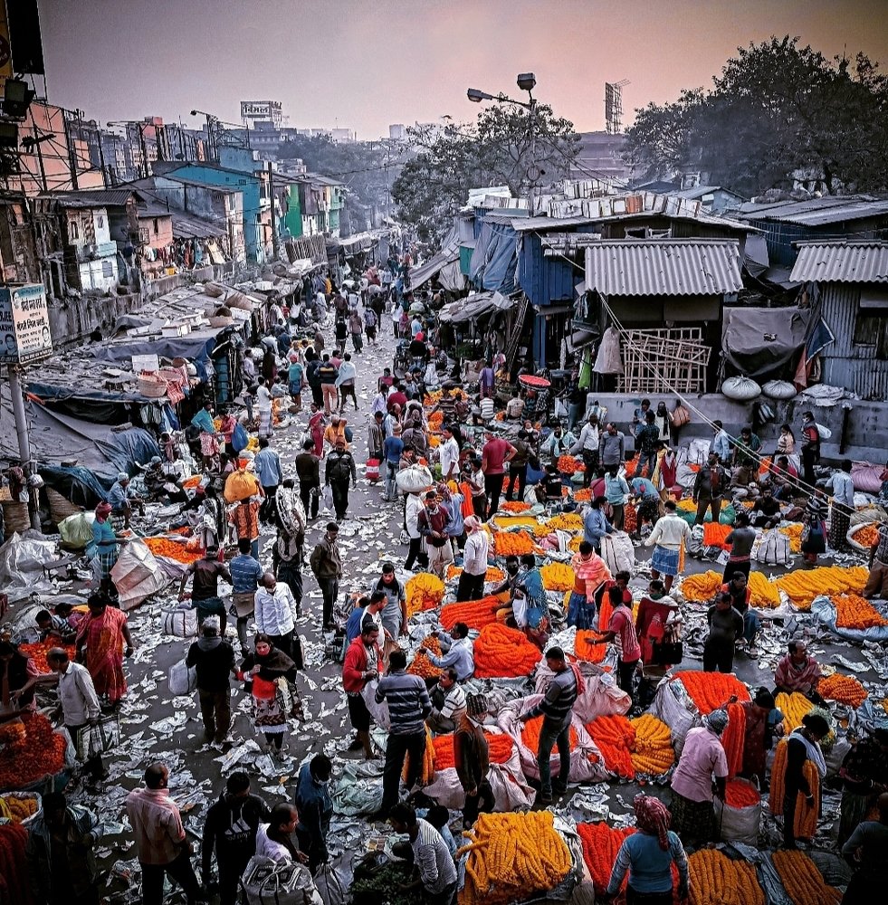 STREET FLOWER MARKET