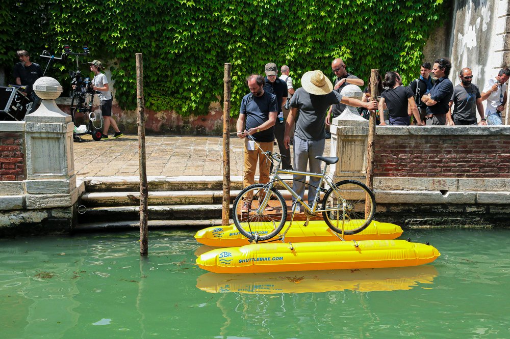 Красочные лодки Венеции