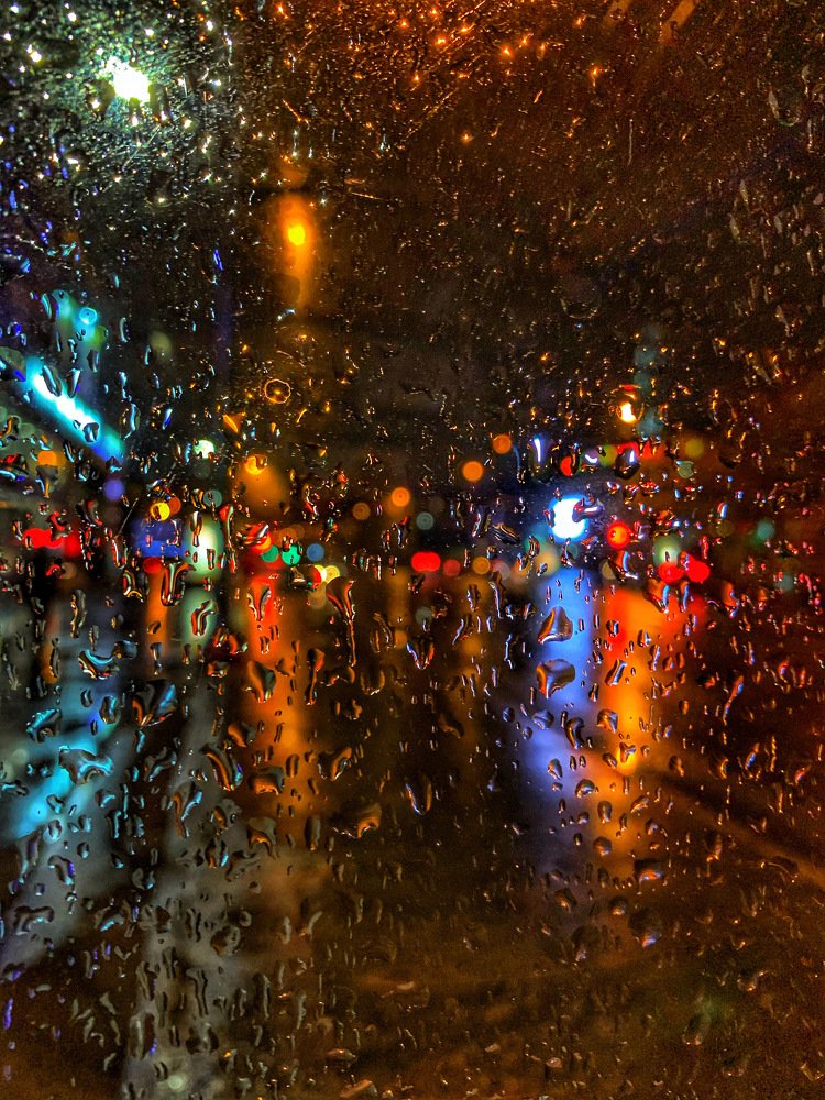 Дождливый вечер.