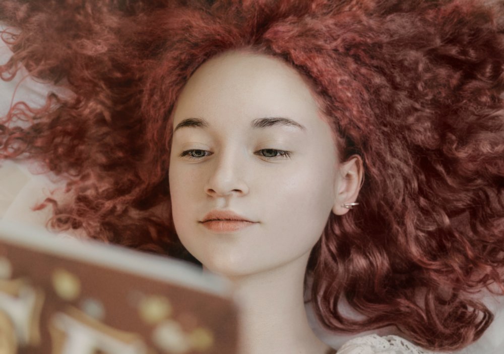 Девушка из книжки