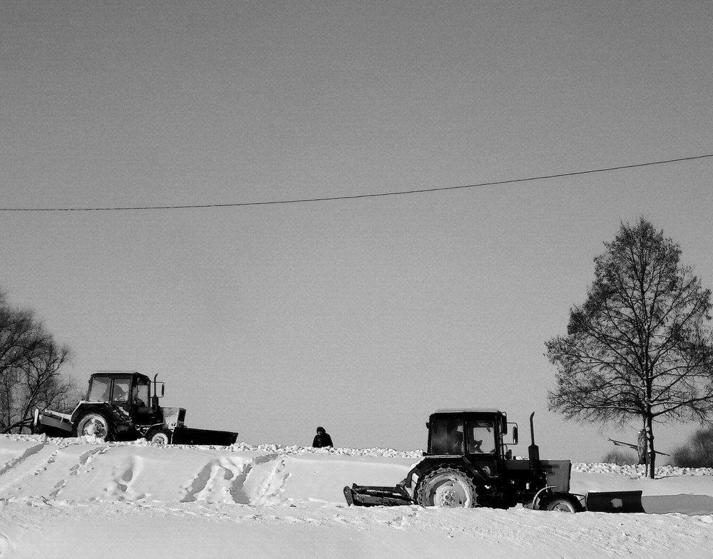 Идут и едут