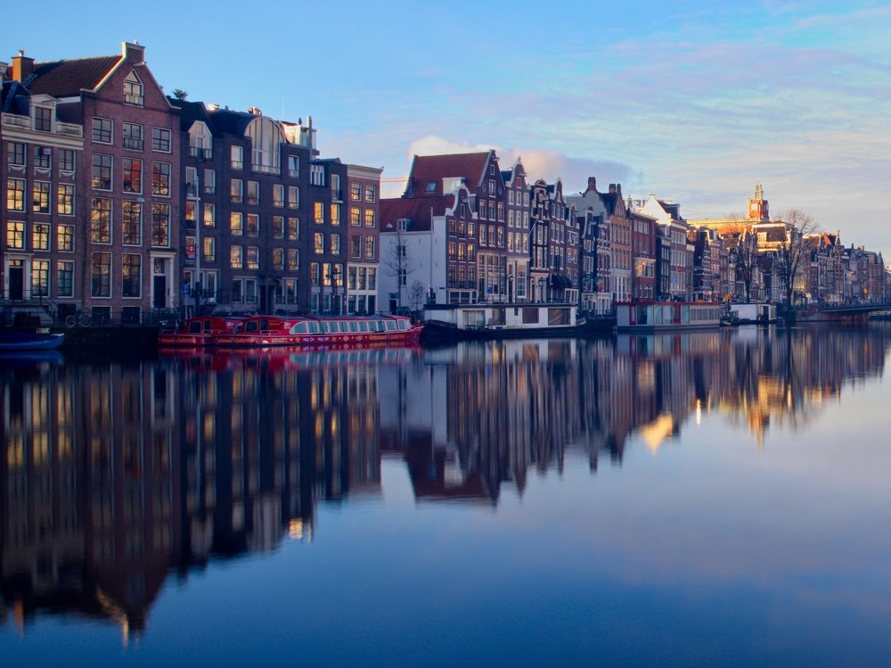 Photograph by Amir Darzi