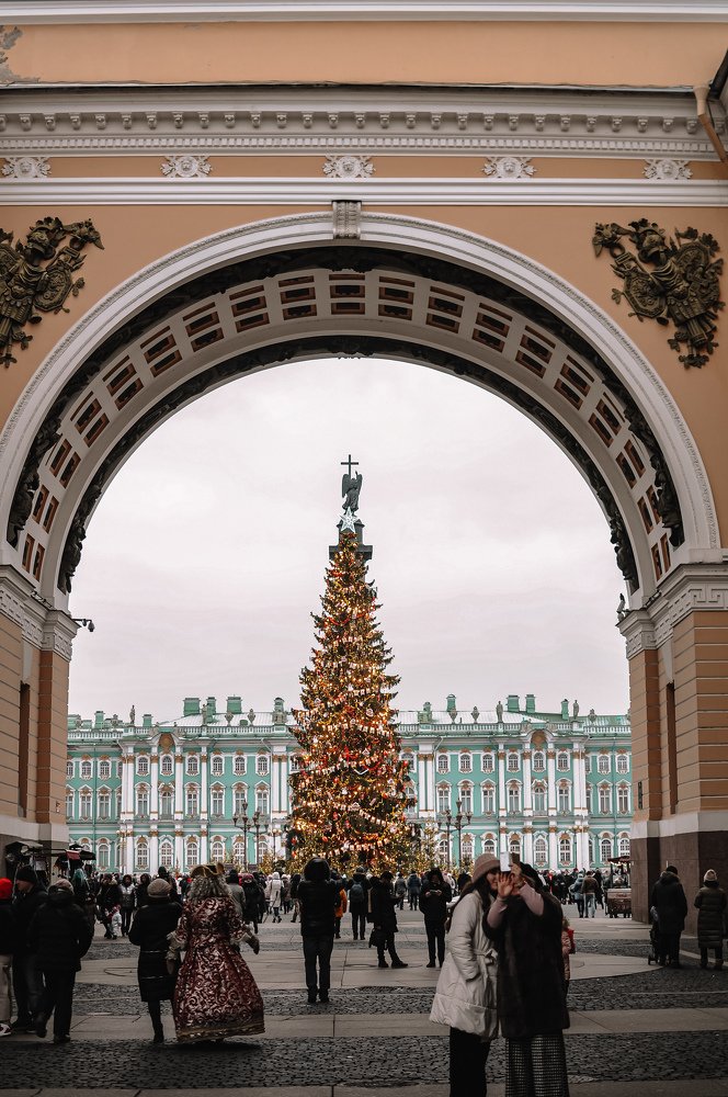 Дворцовая площадь Петербурга