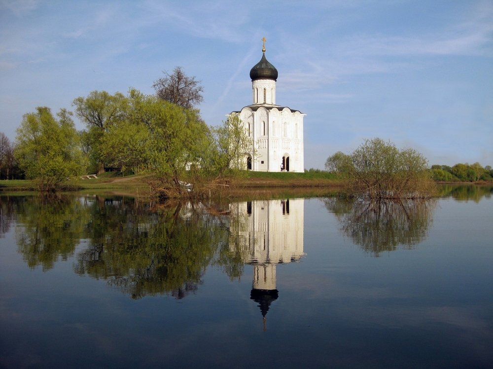 Весна на Нерли