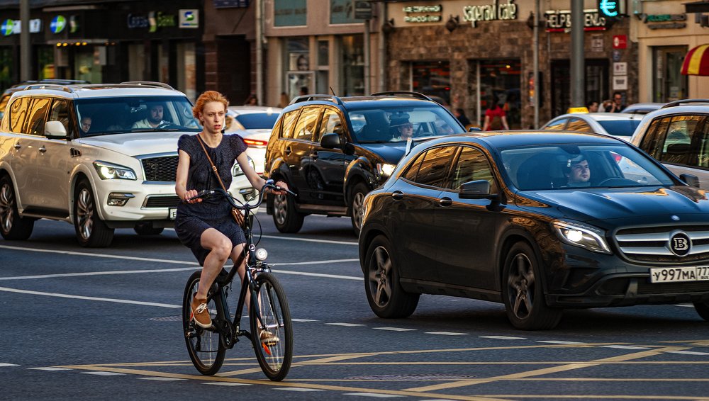 По Тверской-Ямской.
