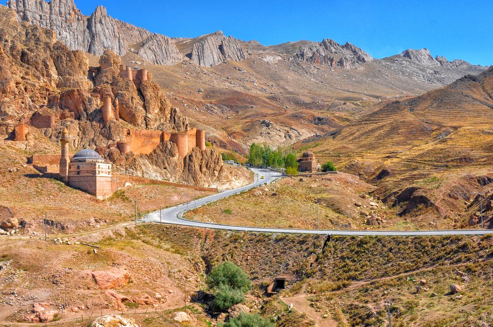 Photograph by Ozlem Ozyun