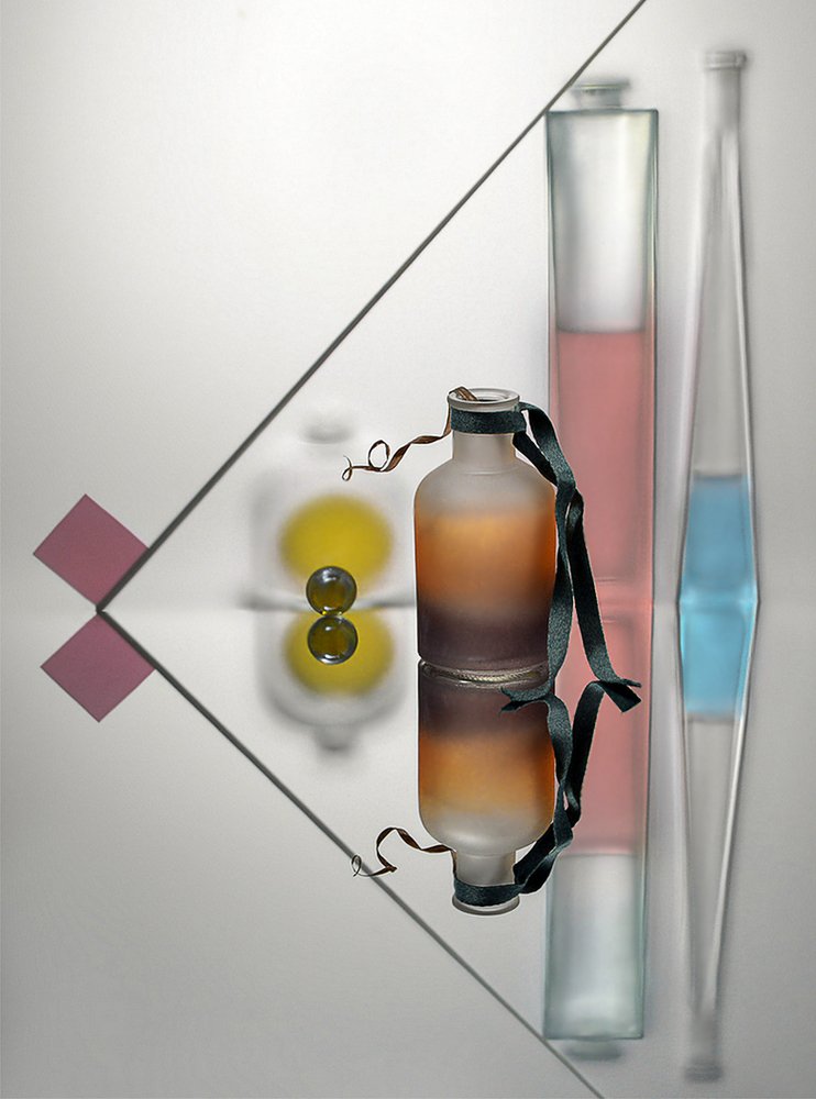 Этюд с флаконом